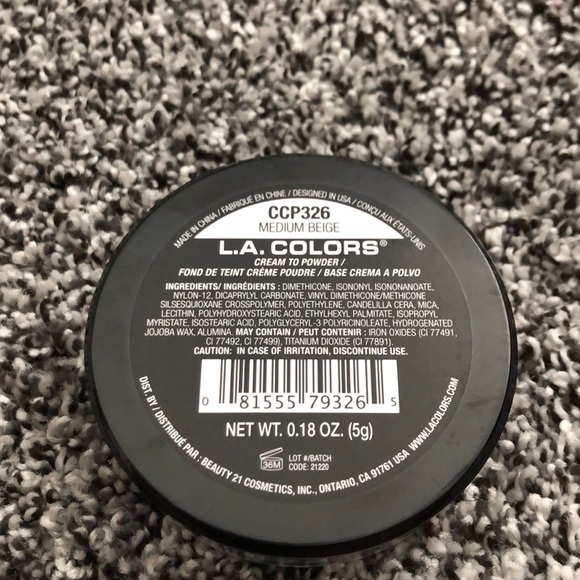 💕😍NEW! L.A. Colors cream to powder makeup 😍 - Picture 2 of 4